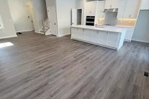 38 Grayson Ln, Downingtown, PA 19335 - Photo 3