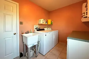 1016 Winding River Ln, Phoenixville, PA 19460 - Photo 17