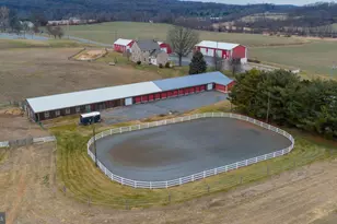 76 S Brick Ln, Elverson, PA 19520 - Photo 1