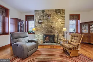 76 S Brick Ln, Elverson, PA 19520 - Photo 13