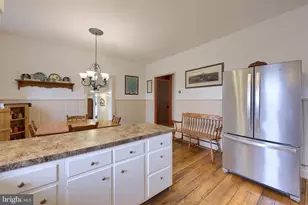 76 S Brick Ln, Elverson, PA 19520 - Photo 9