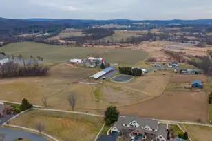 76 S Brick Ln, Elverson, PA 19520 - Photo 55