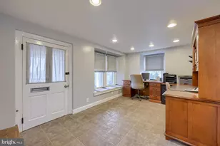 76 S Brick Ln, Elverson, PA 19520 - Photo 17