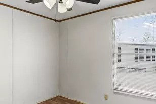 11 Creekside Dr, West Grove, PA 19390 - Photo 15