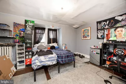 33 S 6th Avenue, Coatesville, PA 19320 - Photo 11