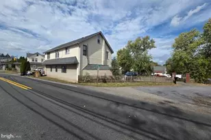 203 E Cedarville Rd, Pottstown, PA 19465 - Photo 13