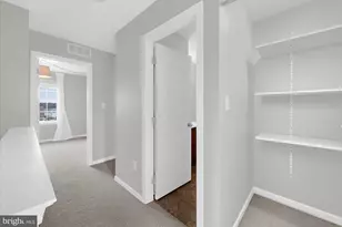 105 N Yeingst Dr, Elverson, PA 19520 - Photo 17