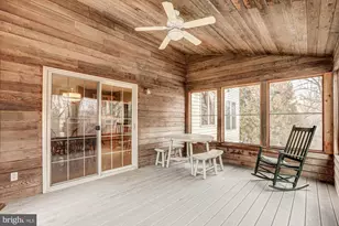 518 Hyde Park Cir, Lincoln University, PA 19352 - Photo 15