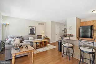 3703 Columbia Ct Way, Newtown Square, PA 19073 - Photo 5