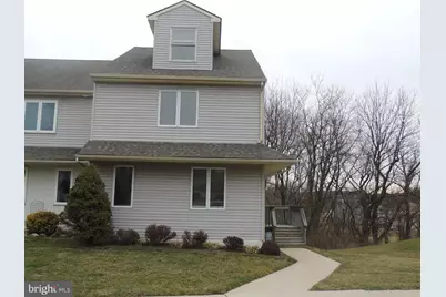 404 Pinebrooke Circle #404, Downingtown, PA 19335 - Photo 5