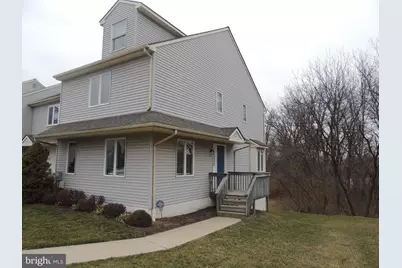404 Pinebrooke Circle #404, Downingtown, PA 19335 - Photo 3