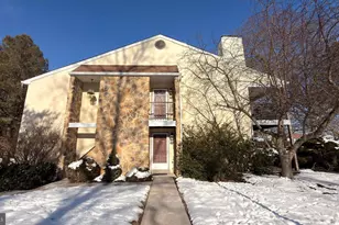 143 Valley Stream Cir, Wayne, PA 19087 - Photo 1