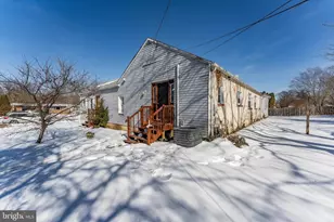 390 Mary St, Downingtown, PA 19335 - Photo 3