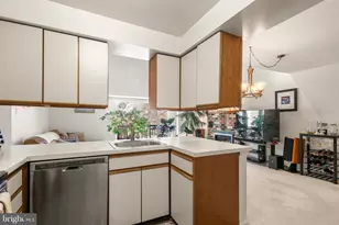 1323 Eagles Ridge Dr, Chesterbrook, PA 19087 - Photo 9