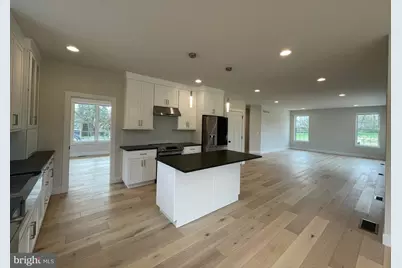 828 Spring City Road, Phoenixville, PA 19460 - Photo 3