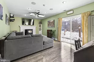 111 Briarwood Dr, Downingtown, PA 19335 - Photo 17