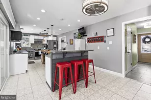 111 Briarwood Dr, Downingtown, PA 19335 - Photo 7