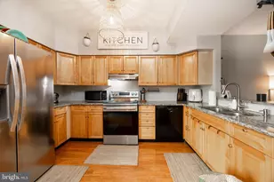 1094 Merchant St, Coatesville, PA 19320 - Photo 9