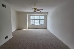 555 W Saxony Dr, Exton, PA 19341 - Photo 13