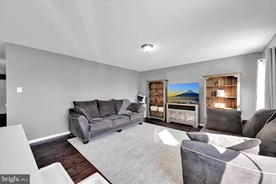 100 Marquis Drive, Coatesville, PA 19320 - Photo 7