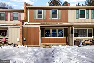 207 Westbury Ct, Downingtown, PA 19335 - Photo 1