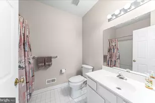 132 Huntingdon Ct, Phoenixville, PA 19460 - Photo 17