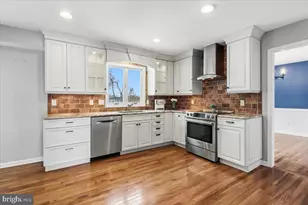 11 N Williamson Rd, Avondale, PA 19311 - Photo 3