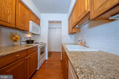620 Washington Place #20, Chesterbrook, PA 19087 - Photo 5