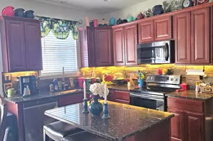 404 W 8th Ave, Parkesburg, PA 19365 - Photo 7