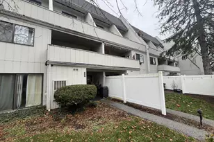 118 Summit House, West Chester, PA 19382 - Photo 3