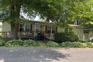 109 Azalea Cir, Honey Brook, PA 19344 - Photo 1