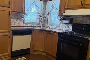 109 Azalea Cir, Honey Brook, PA 19344 - Photo 5