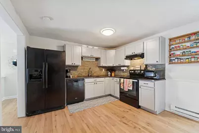 203 Katherine Lane, Coatesville, PA 19320 - Photo 5