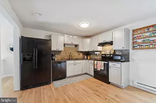 203 Katherine Ln, Coatesville, PA 19320 - Photo 5