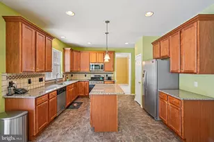 2929 Avebury Stone Cir, Downingtown, PA 19335 - Photo 9