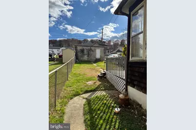 1136 Stirling Street, Coatesville, PA 19320 - Photo 5