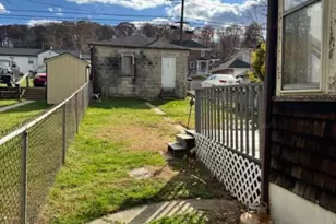 1136 Stirling St, Coatesville, PA 19320 - Photo 5