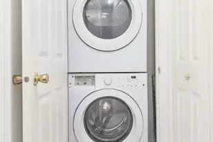 109 Valley Stream Cir, Chesterbrook, PA 19087 - Photo 7