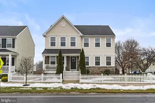 638 Bridge St, Spring City, PA 19475 - Photo 3