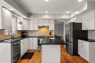 236 Spring Run Ln, Downingtown, PA 19335 - Photo 7