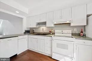 604 Westtown Cir, West Chester, PA 19382 - Photo 5