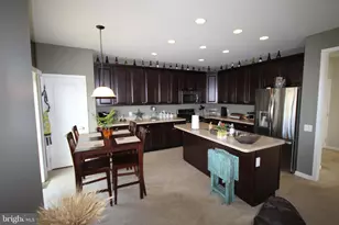 299 N Caldwell Cir, Downingtown, PA 19335 - Photo 9