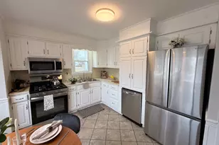 149 Lake Dr, Downingtown, PA 19335 - Photo 11