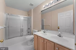 325 Shelbourne Ln, Phoenixville, PA 19460 - Photo 35