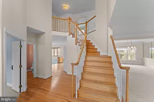 325 Shelbourne Ln, Phoenixville, PA 19460 - Photo 7