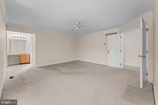 325 Shelbourne Ln, Phoenixville, PA 19460 - Photo 29