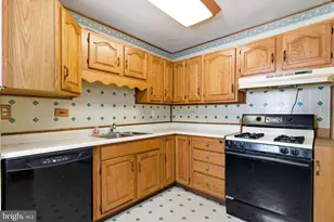 405 Sunset Dr, Downingtown, PA 19335 - Photo 13