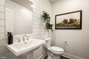 206 Bronze St, Phoenixville, PA 19460 - Photo 5