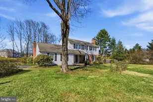 1329 Sugartown Rd, Berwyn, PA 19312 - Photo 3