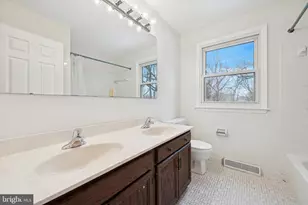 5 Westgate Cir, Malvern, PA 19355 - Photo 13